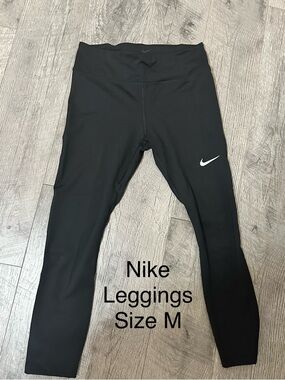 Nike Black Womens' Performance Leggings with White Swoosh